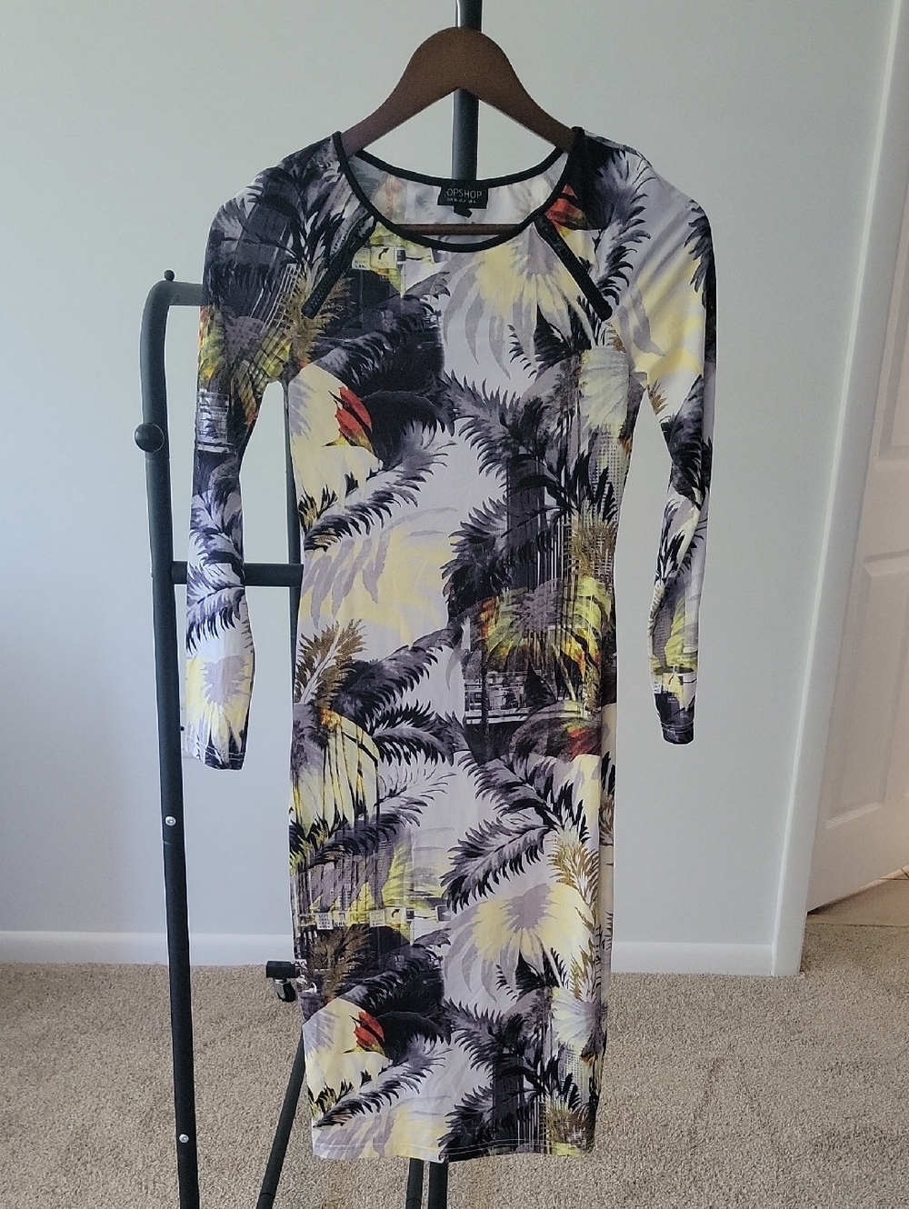 Topshop Yellow and Black Palm-Print Long Sleeve Bodycon Dress